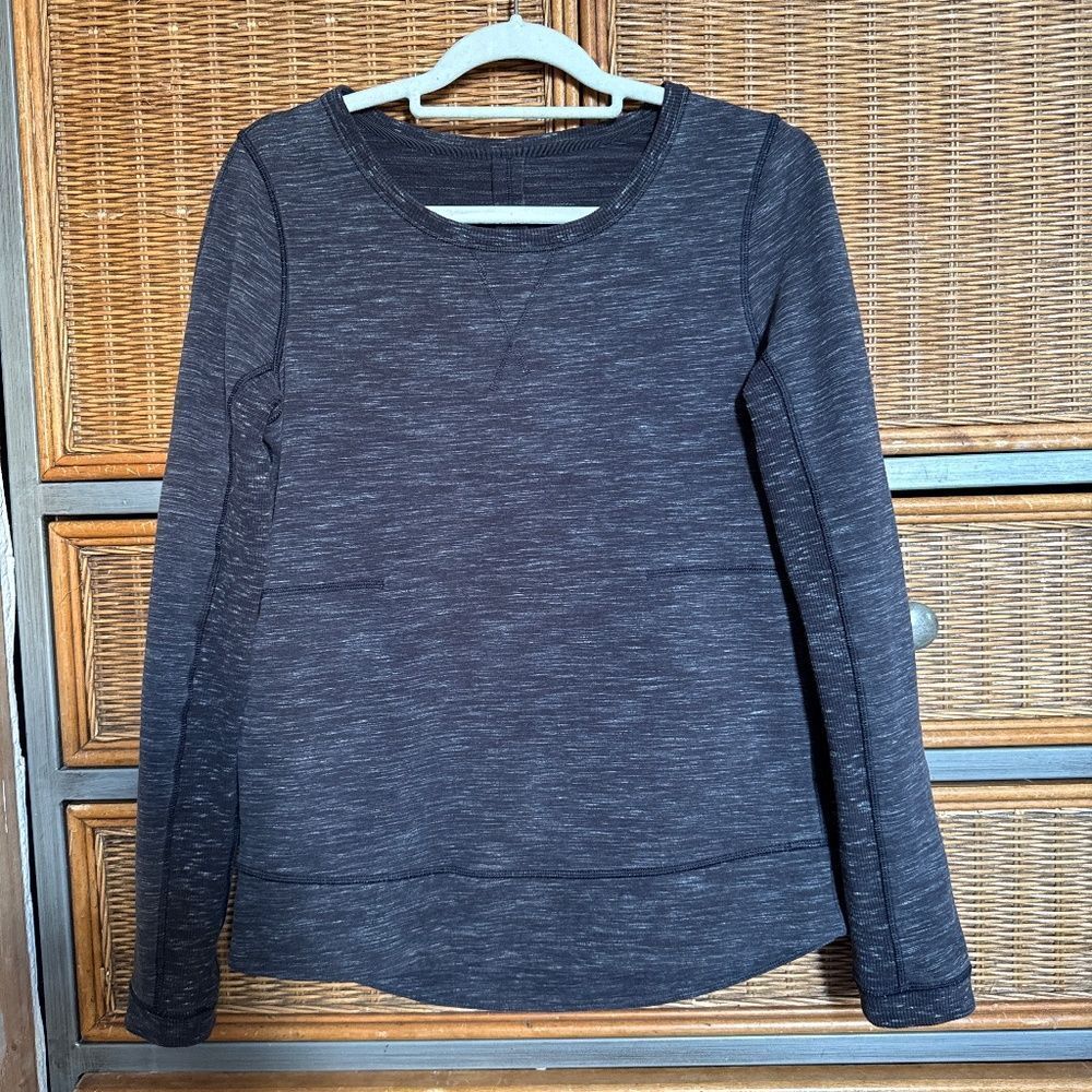 Lululemon top size 6 like new